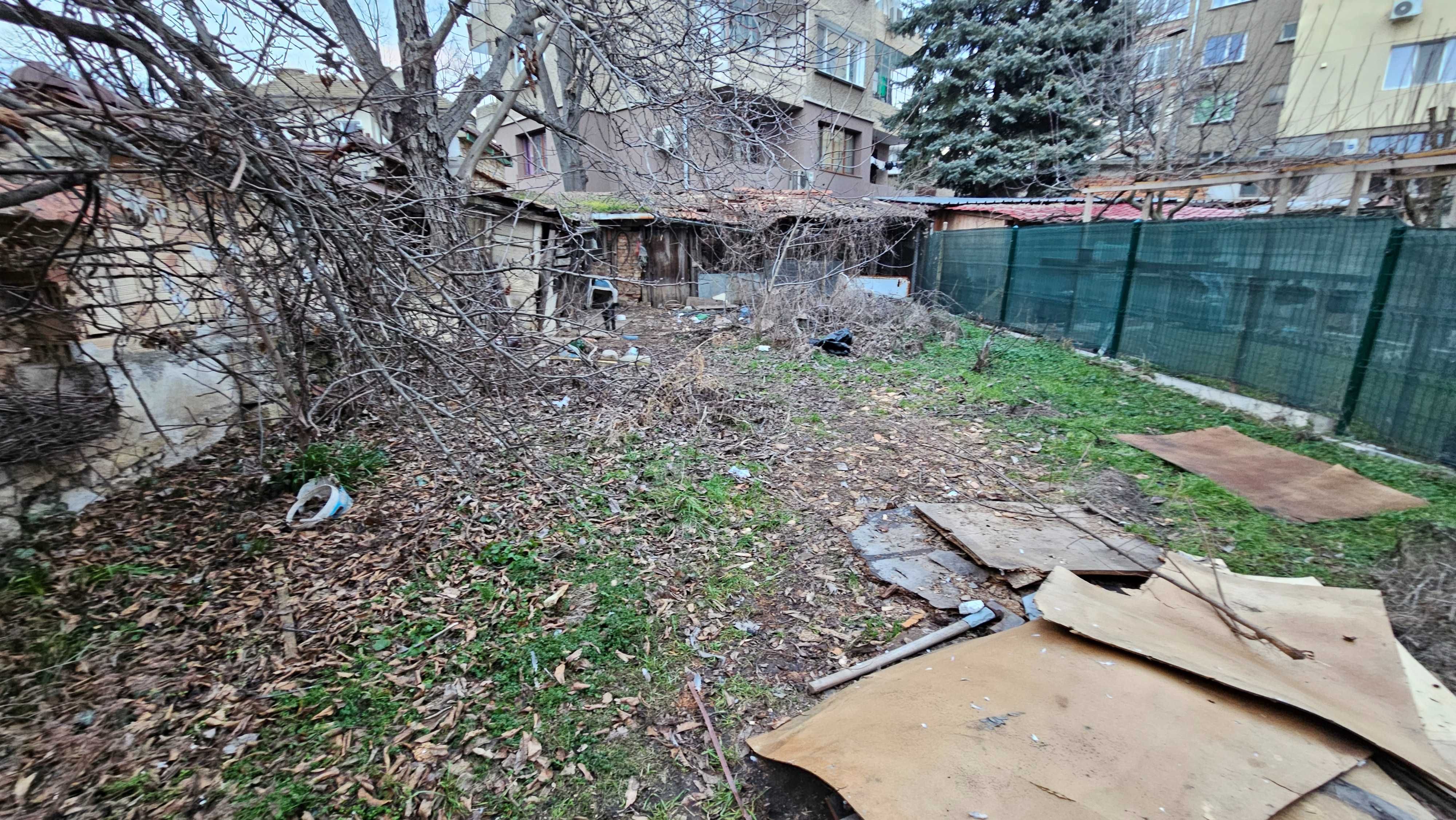 281-Продават се два апартамента в кооперация в кв. Варош!