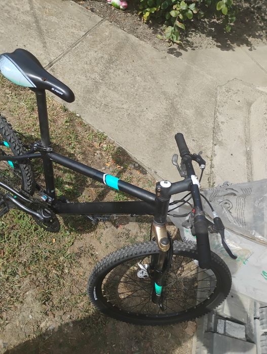 Vând bicicleta in stare bună