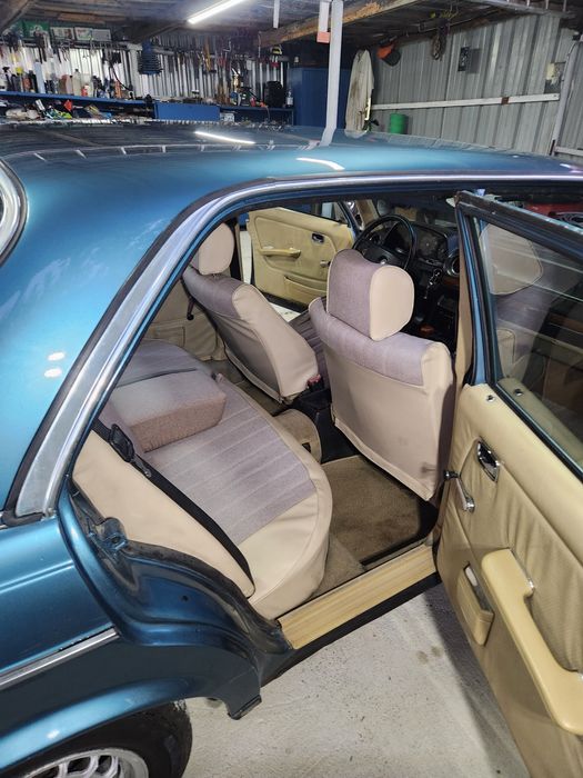 Mercedes W 123 1982