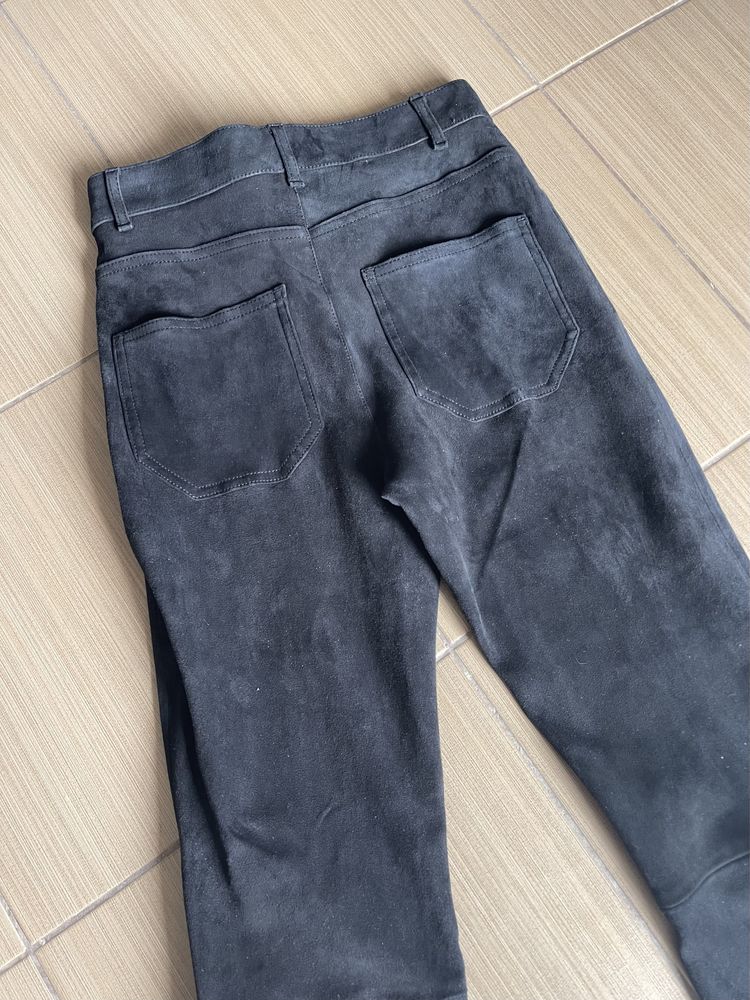 Pantaloni XS Zara Into The Classics piele naturală întoarsă, miel