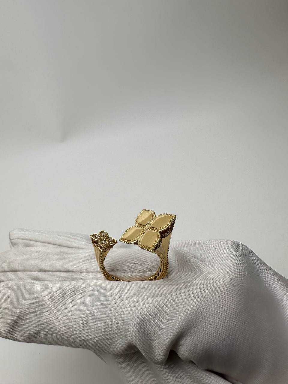 Roberto Coin Princess flower ring