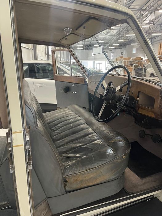 Masina de epoca Austin