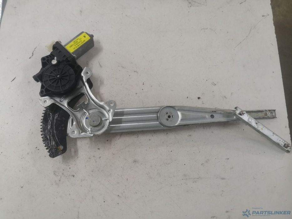 Macara geam electric dreapta fata NISSAN NOTE (E12) 827301hb1a