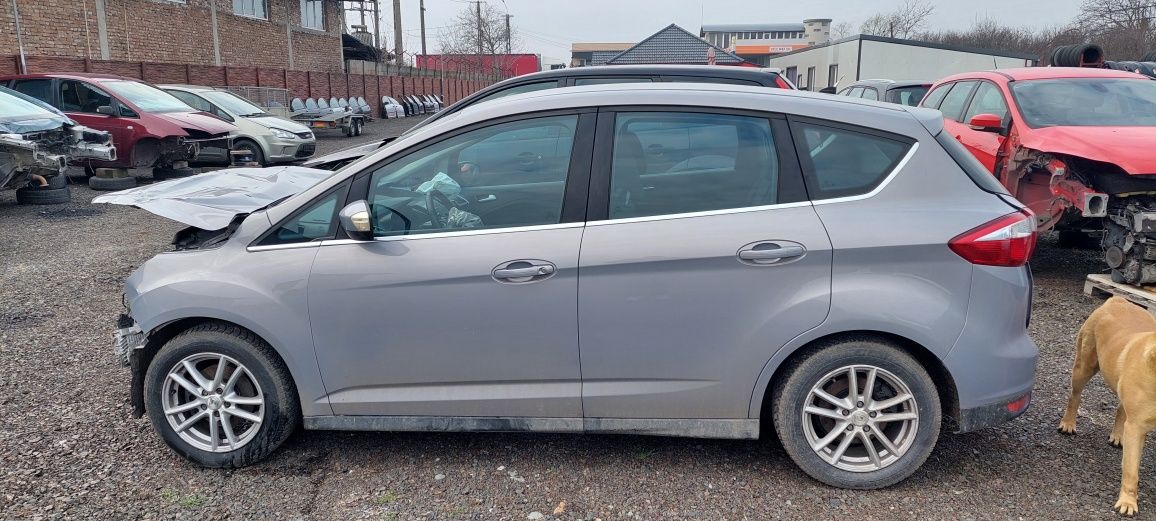 Dezmembrez C-max 2,an 2012