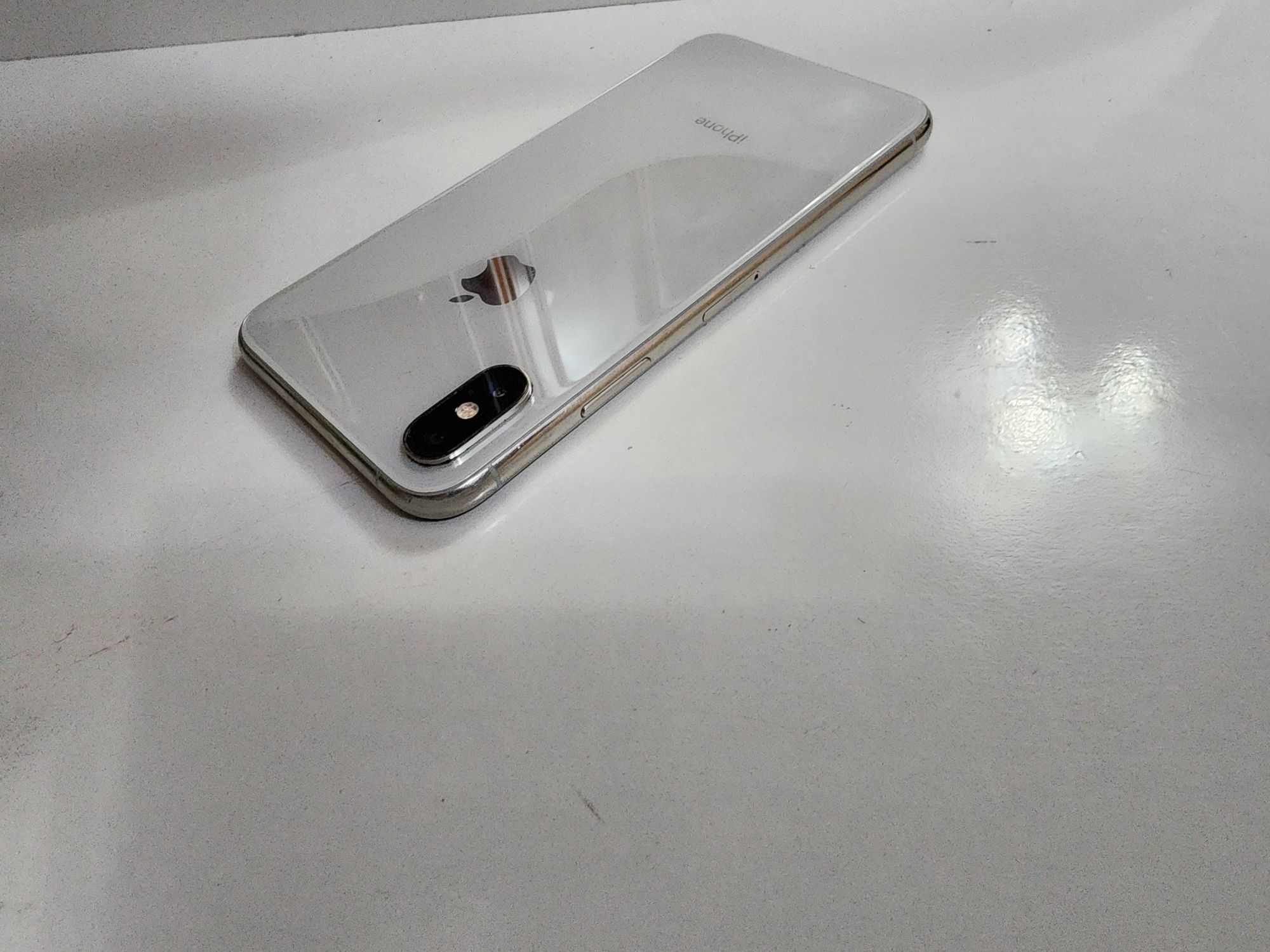Iphone X White 64Gb Xammayogi ishlid