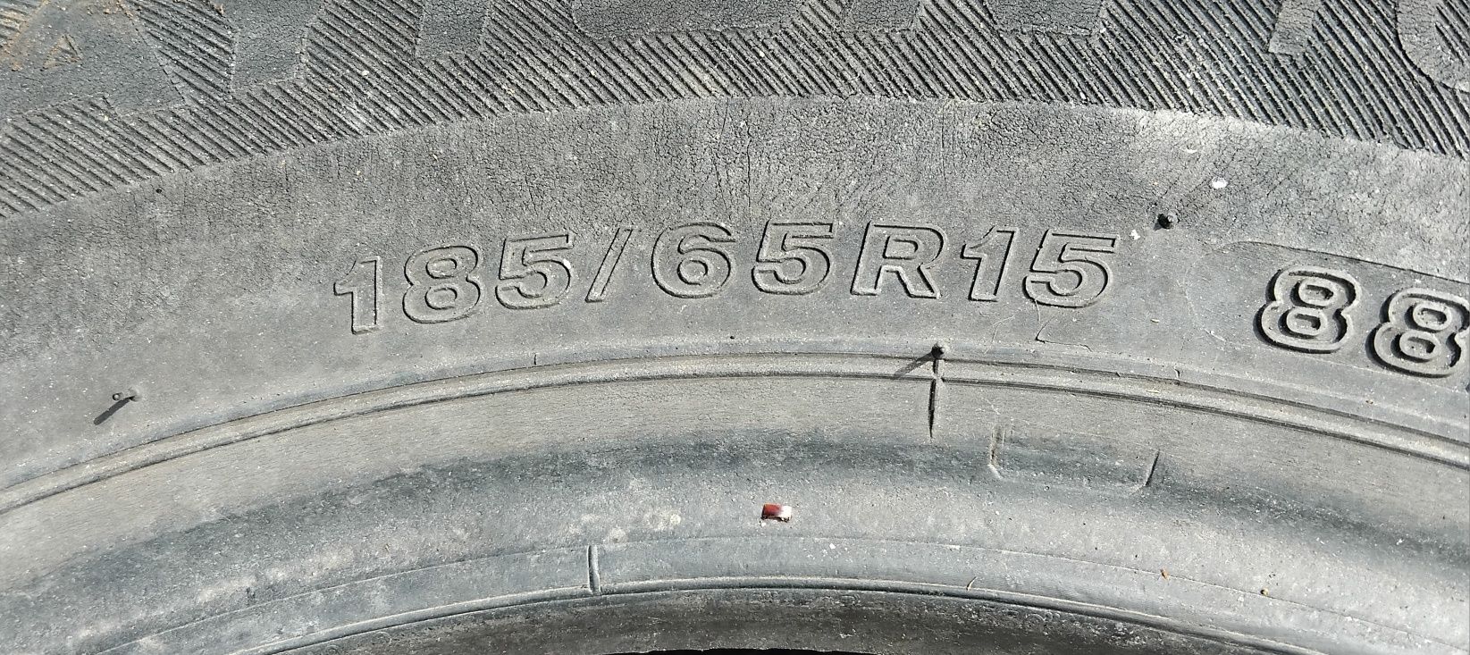 Гуми 185 65 15 Дейтън Dayton 2 броя. Нов внос. Не са нови!