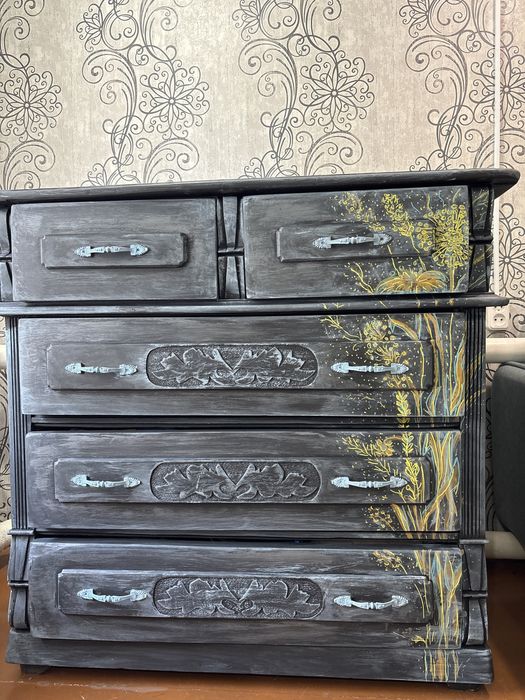 Продам советский отреставрированный комод