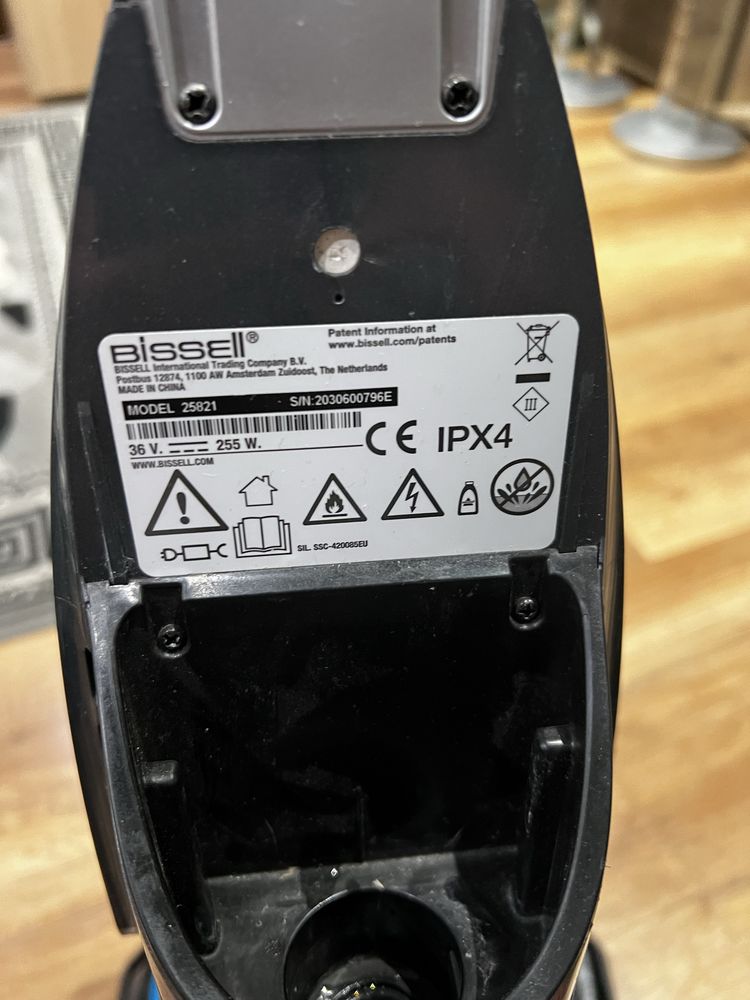 Прахосмукачка bissell 25821