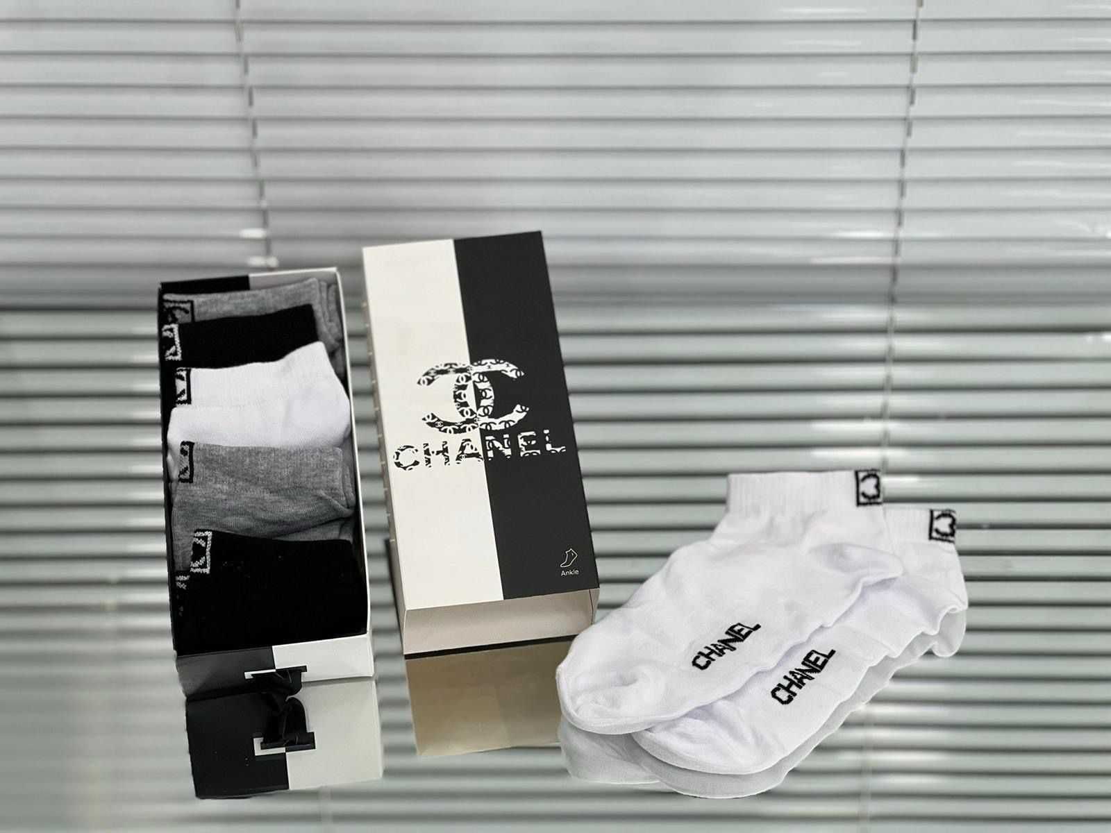 vind sosete unisex Premium  TOMMY   NIKE   VERSACE    ADIDAS