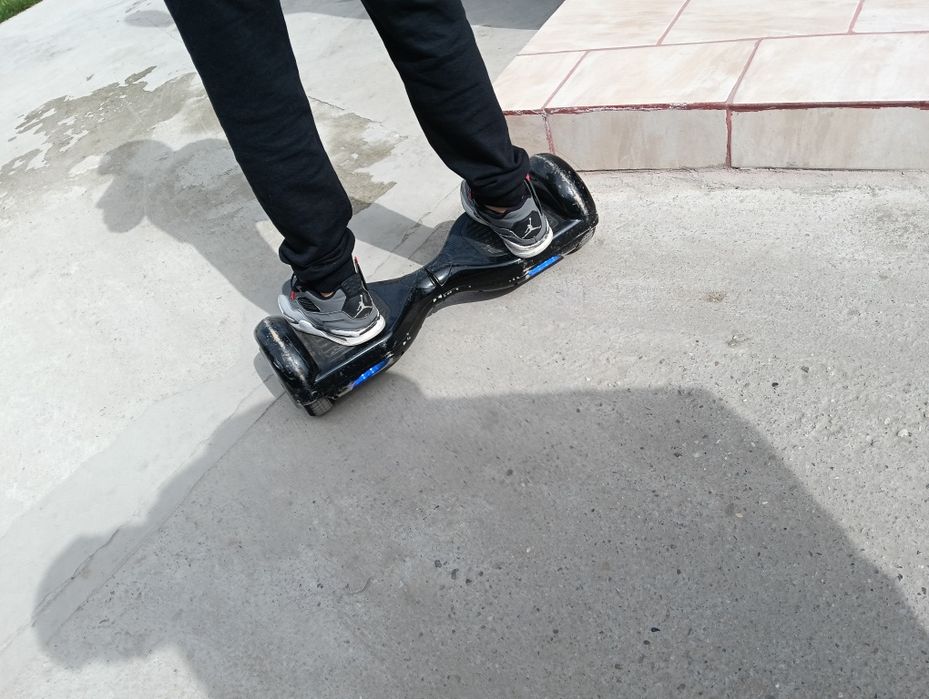 Vând Hoverbord in stare foarte buna