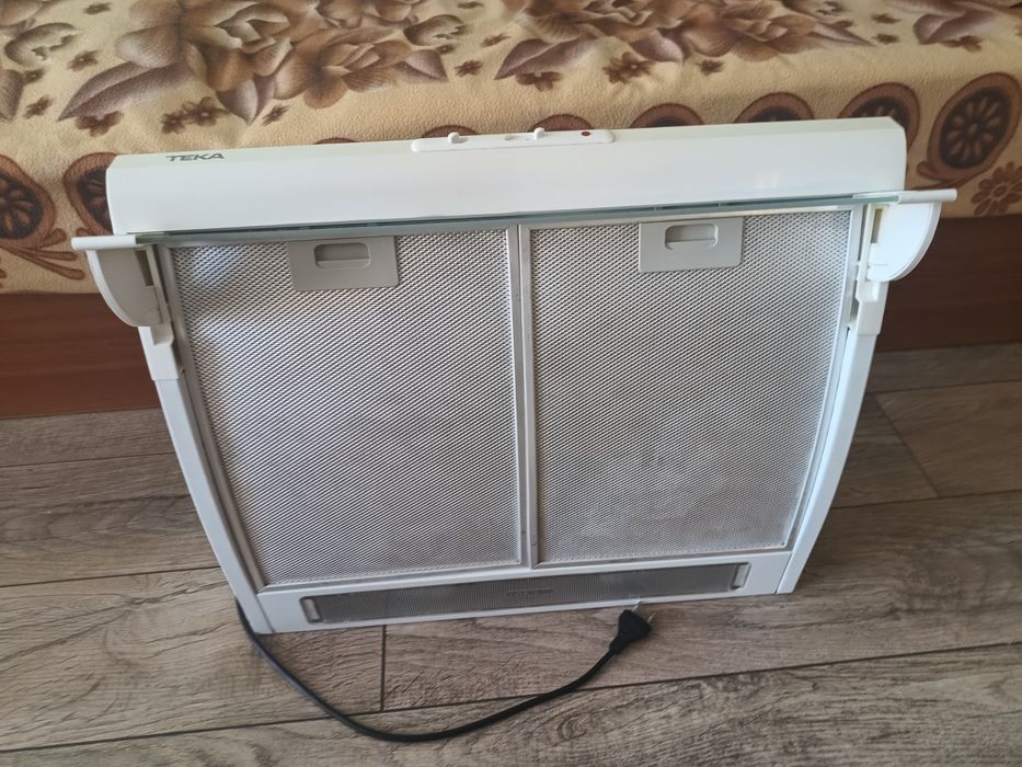 Продавам Аспиратор ТЕКА C6420