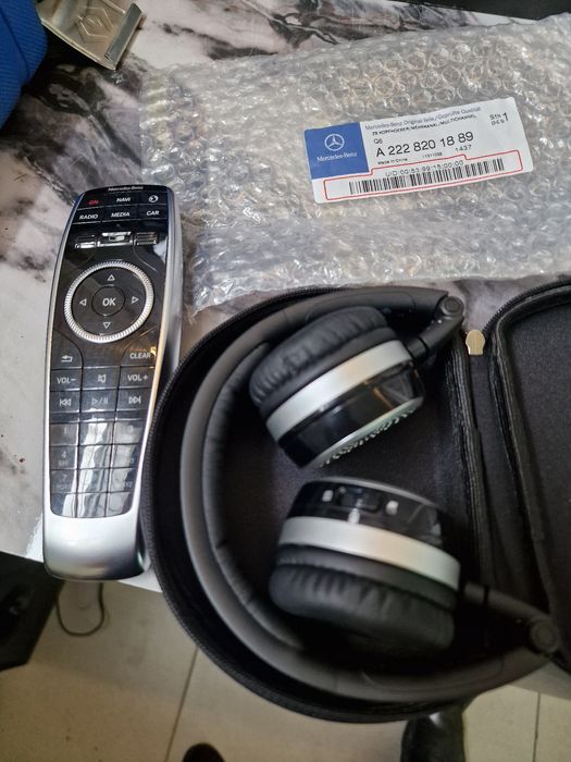 Продам обсолютно новый комплект аксессуаров для задних пассажиров W222