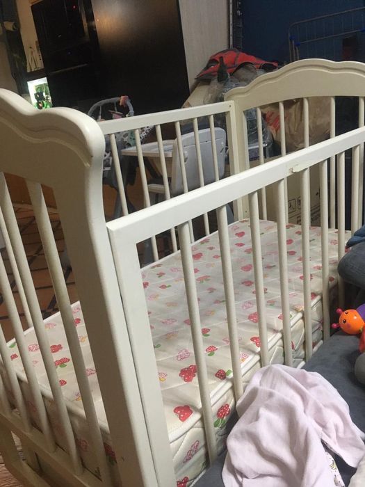 Манеж детский с матрасом