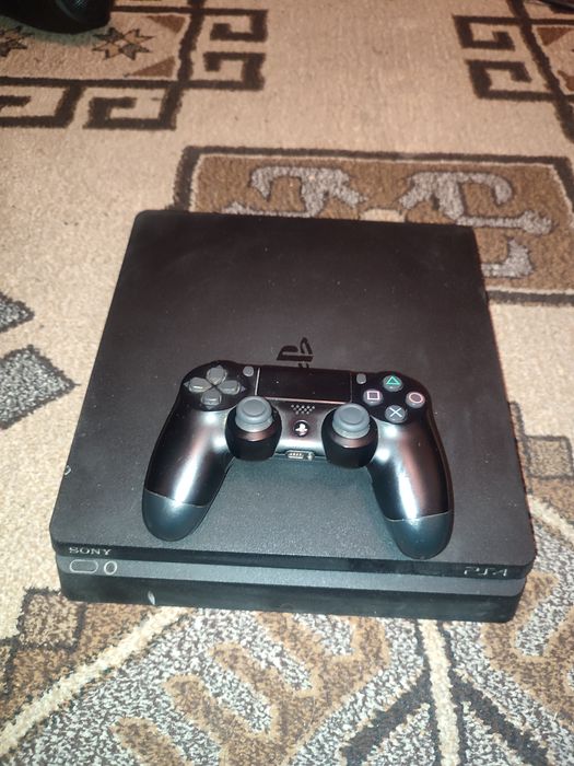 PS4 Slim 500Gb +FIFA 25+ PS Plus extra+ Controller
