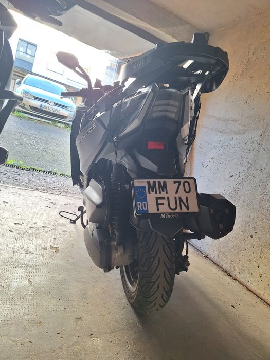 Maxiscuter Kymco Xciting 400i