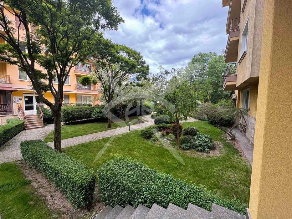 Продава се Двустаен апартамент в София, Борово - 65 кв.м за 3847 €/кв.м - Снимка #16