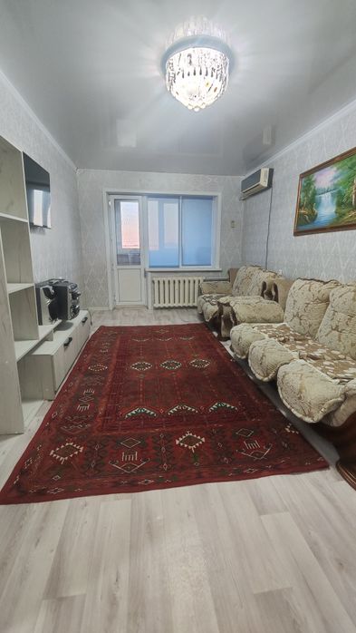 Продается 2х комнатная квартира на 1мкр 14 доме.