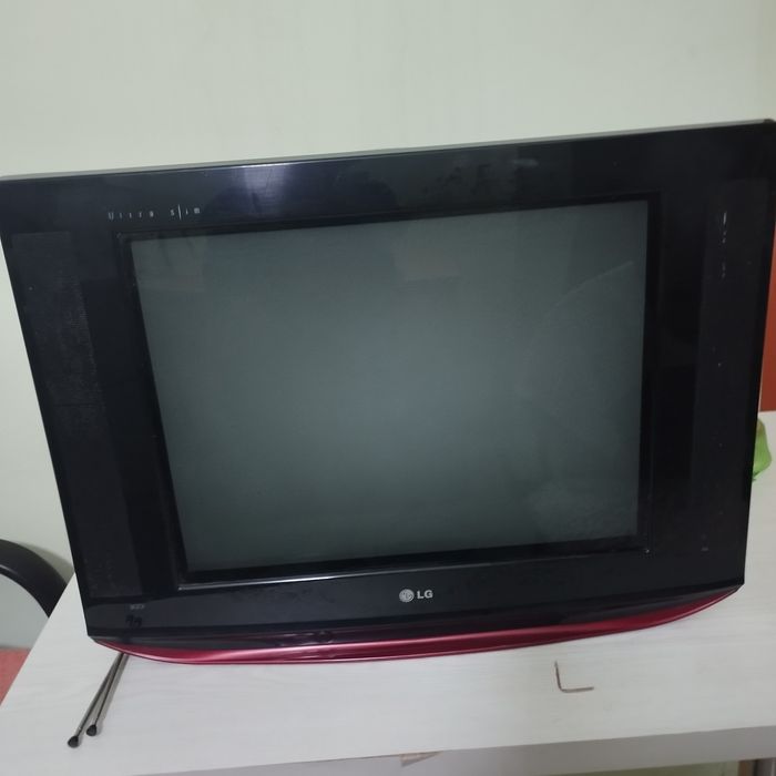 Телевизор ЛДж старая марка