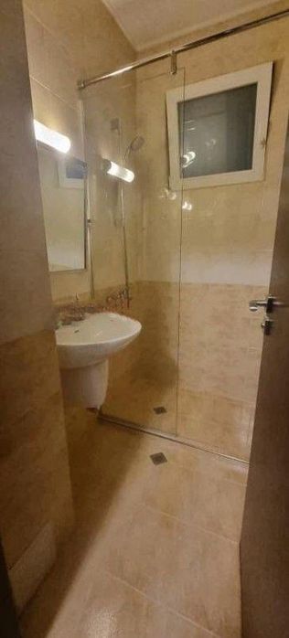 Тристаен апартамент под наем в центъра на София, 2213259