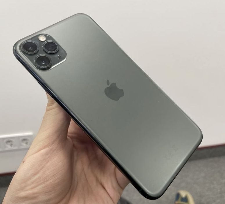 Iphone 11 pro max  sotiladi