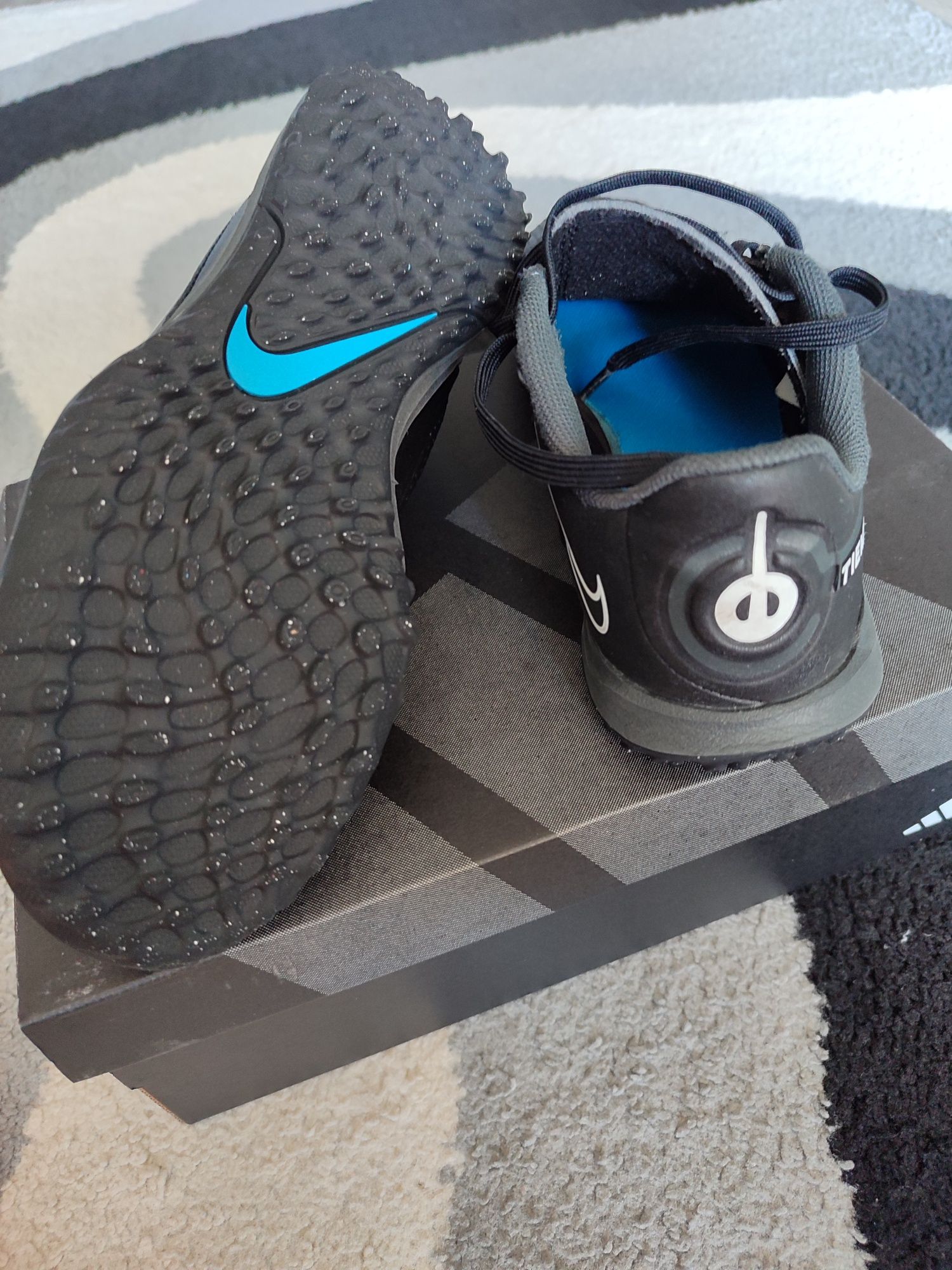 Детски футболни обувки NIKE Tiempo