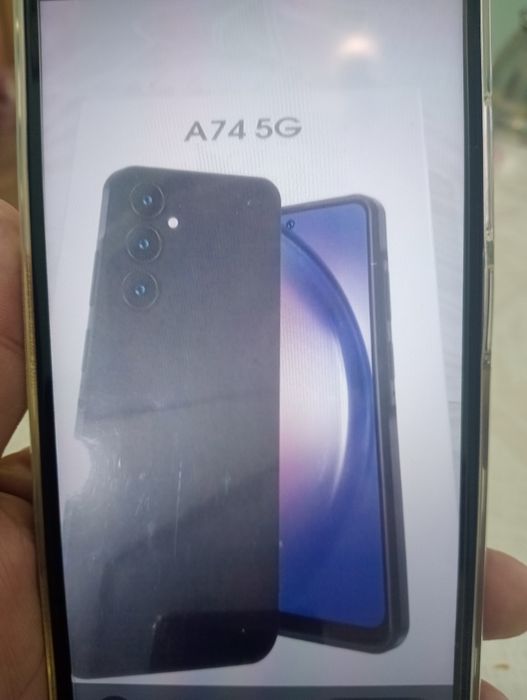 Продам телефон  А 74. 5G новыи упакованным