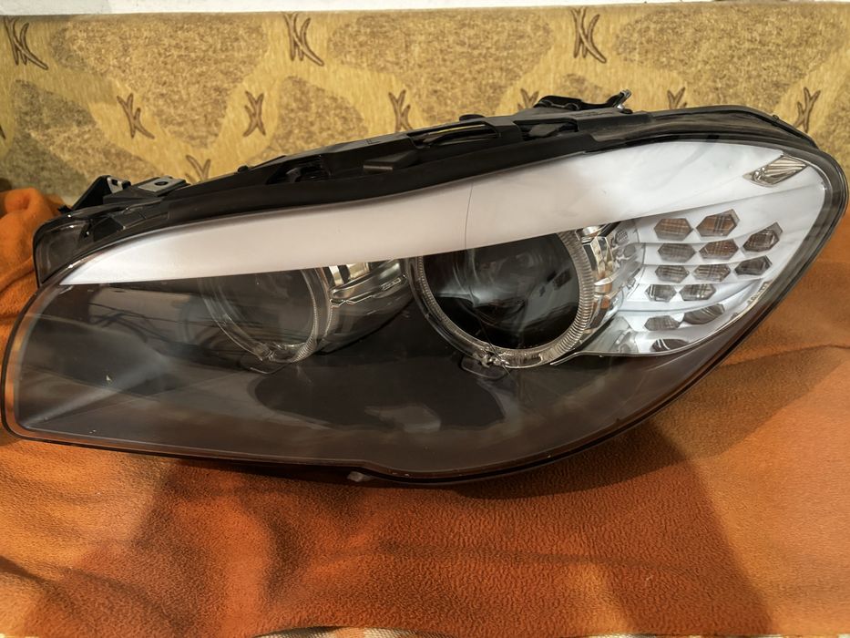 Faruri Bmw F10-F11 partea stanga