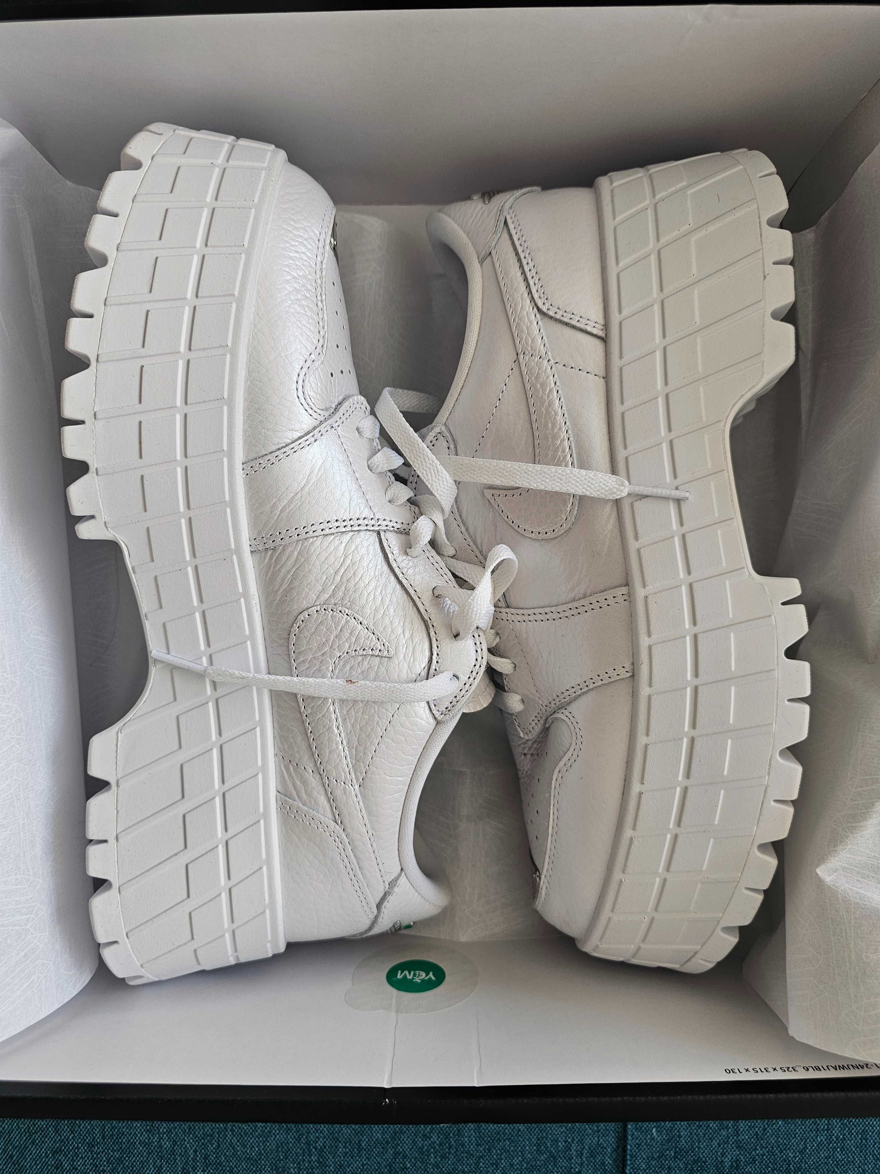 Маратонки AIR JORDAN 1 BROOKLYN LOW  номер 44,5, стелка 29 см.