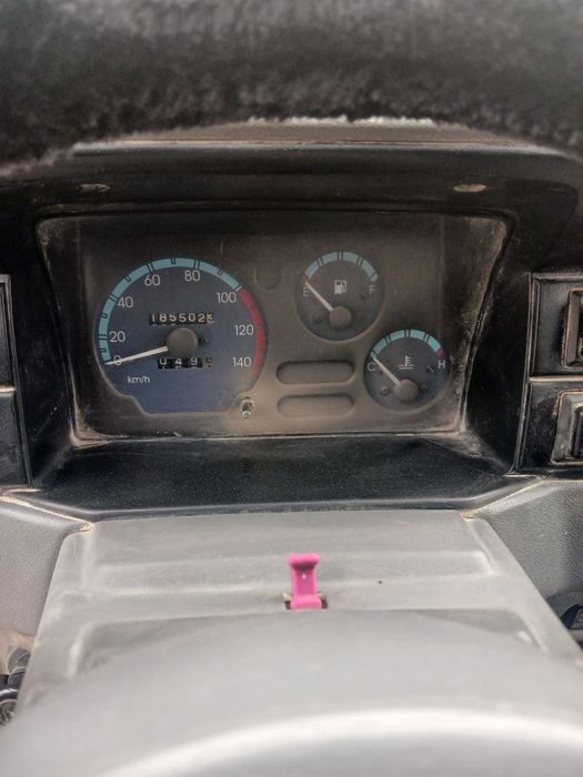 Damas sotiladi, holati yaxshi