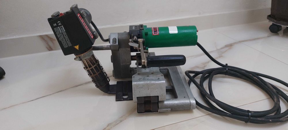 Robot de sudură suflanta Leister