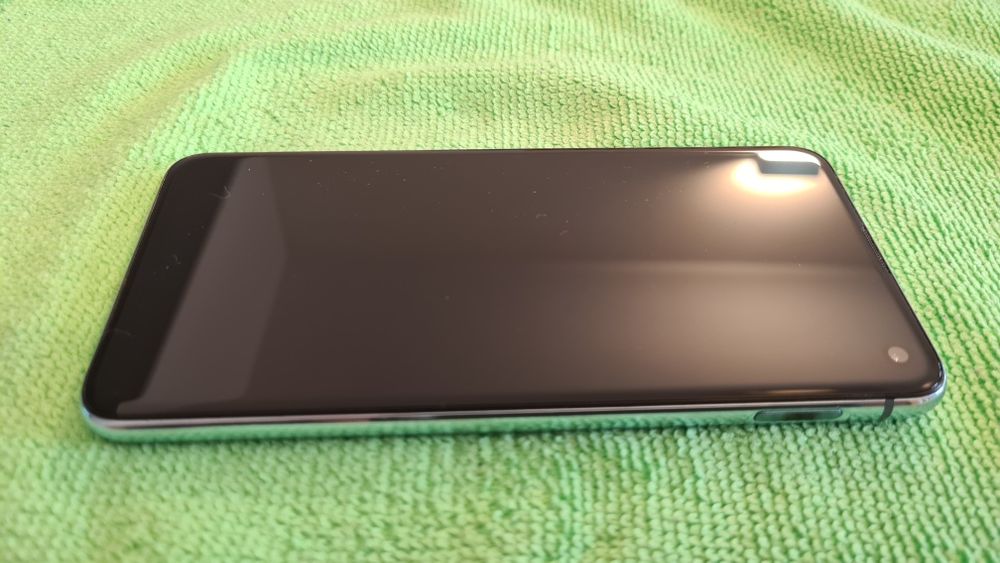 Samsung S10e 256Gb 8Gb
