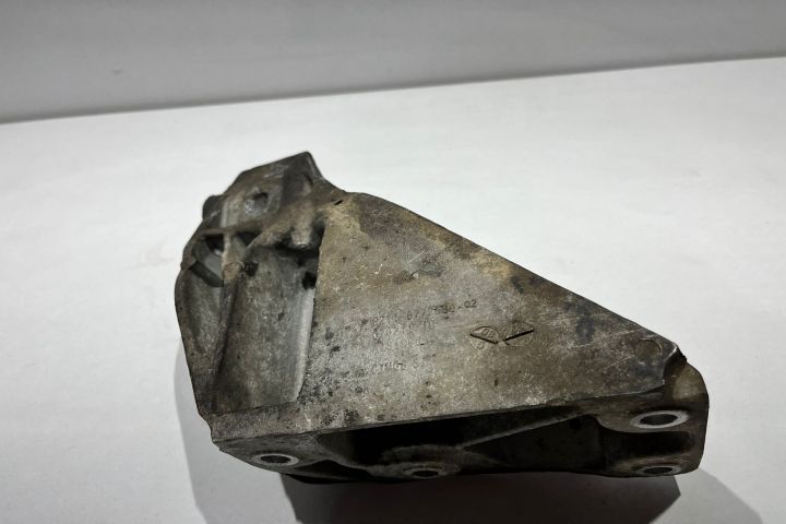 Suport / tampon motor dreapta 6772080 BMW X5 E70 [2006 - 2010]