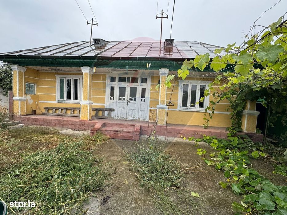 Casă / Vilă cu 3 camere în Răchitosu