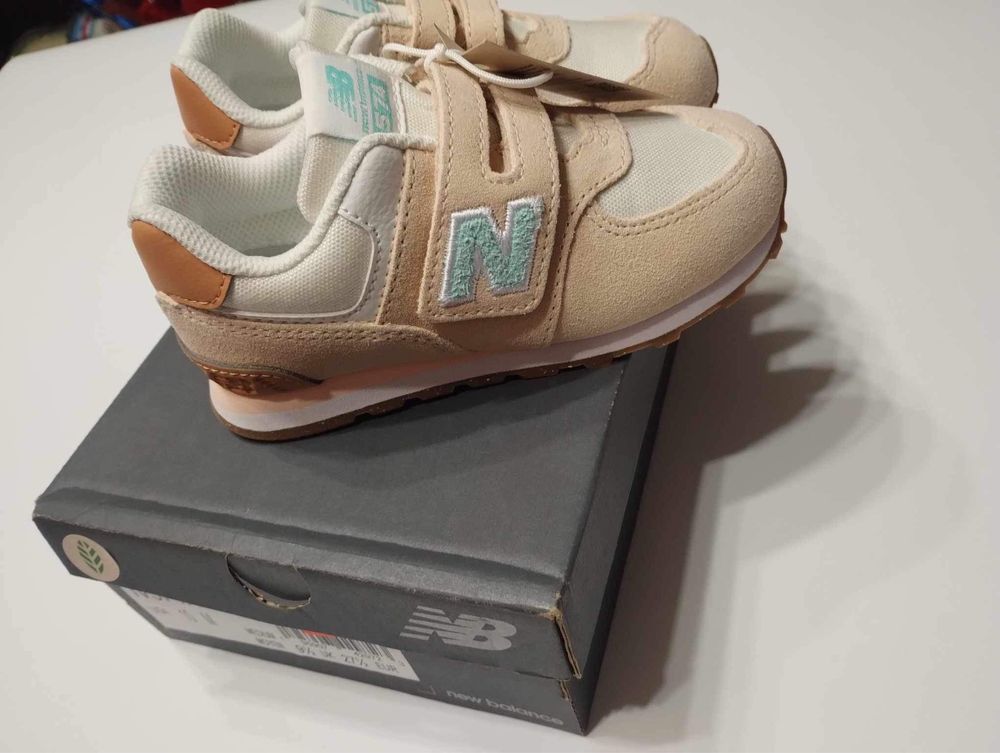 обувки New Balance НОВИ