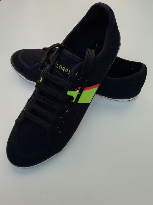 Teniși Universali Scorpion