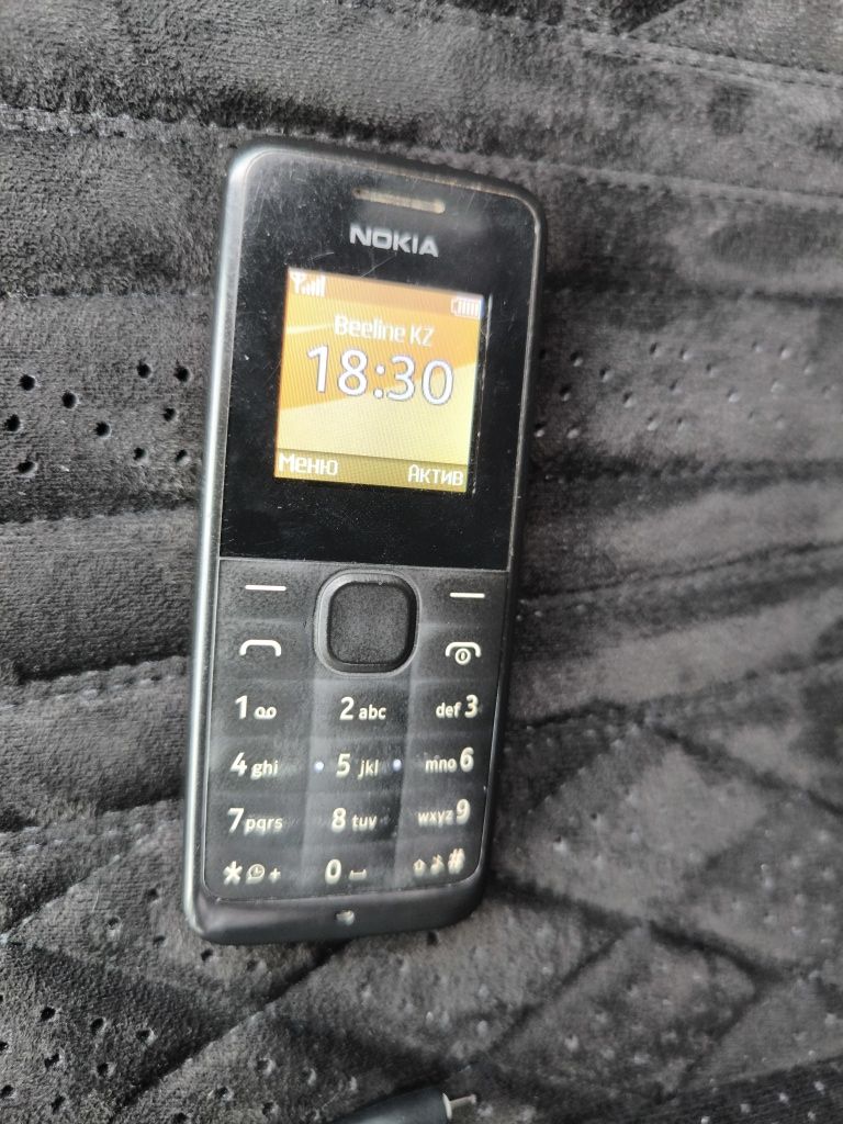 Nokia в отличном состоянии.