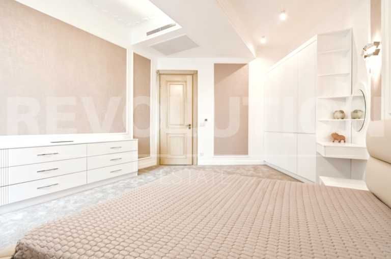 Продава се Четиристаен апартамент в София, Лозенец - 178 кв.м за 4298 €/кв.м - Снимка #12