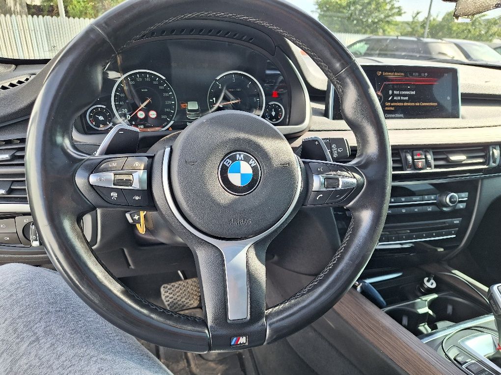 Bmw x5/ F15 /M Pack interior / exterior / panoramic