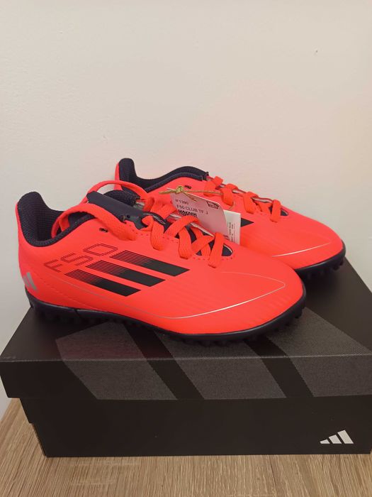 Ghete de fotbal Adidas originali