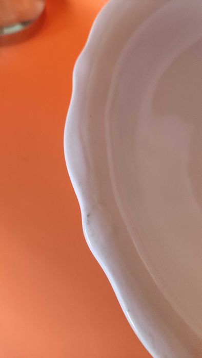 Порцеланова фруктиера със столче