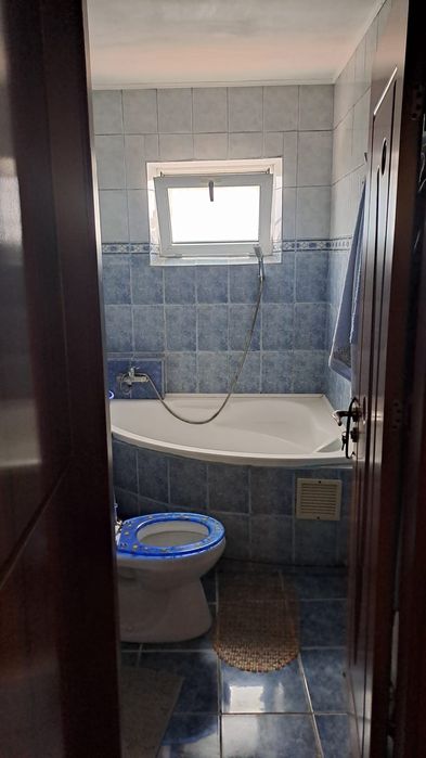 Apartament 3 camere de vanzare