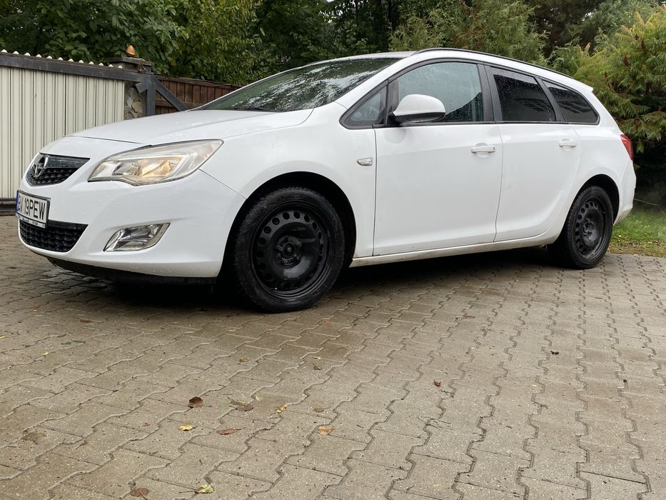 Opel Astra J 2012