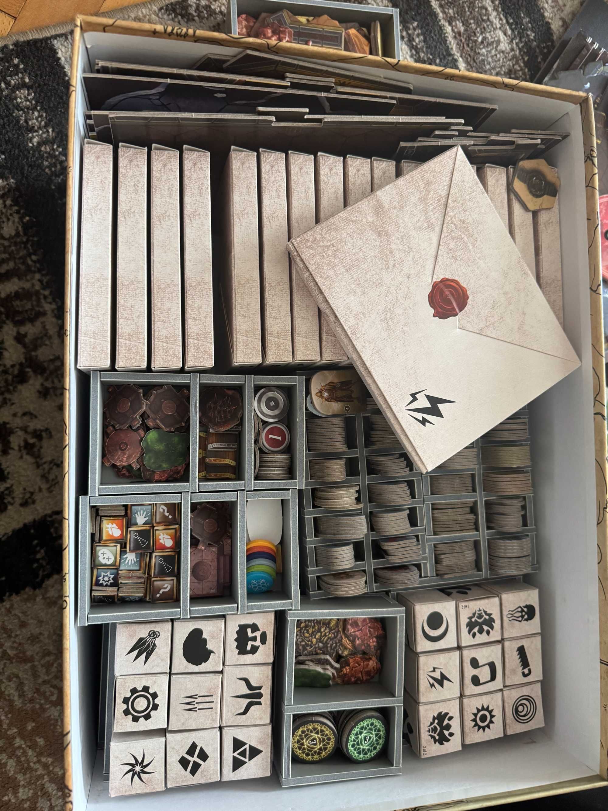 Настолна игра Gloomhaven