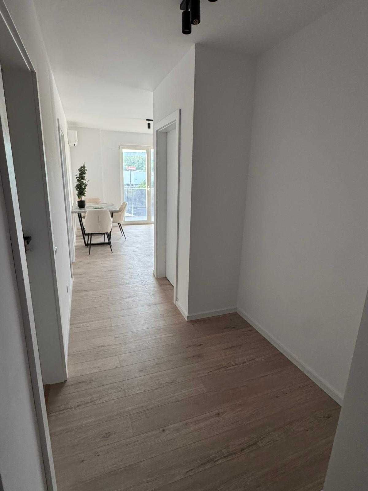 Vand apartament 2 camere cu CF 60mp, bucatarie decomandata, Elite City