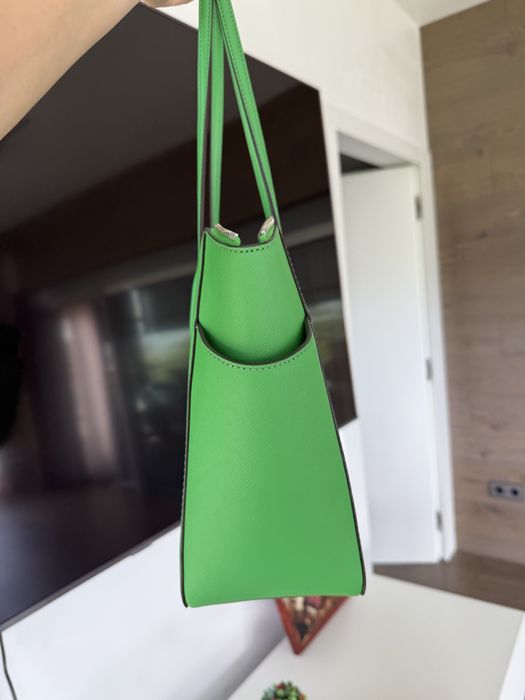 Michael Kors оригинална нова зелена чанта естествена кожа