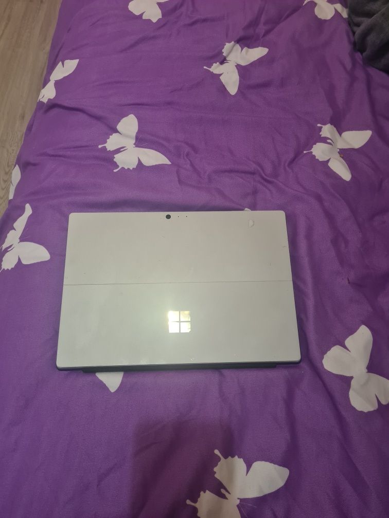 Microsoft Surface pro 4 8gram