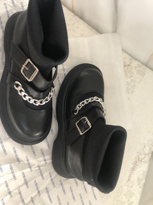 Лоферы с цепью 38
