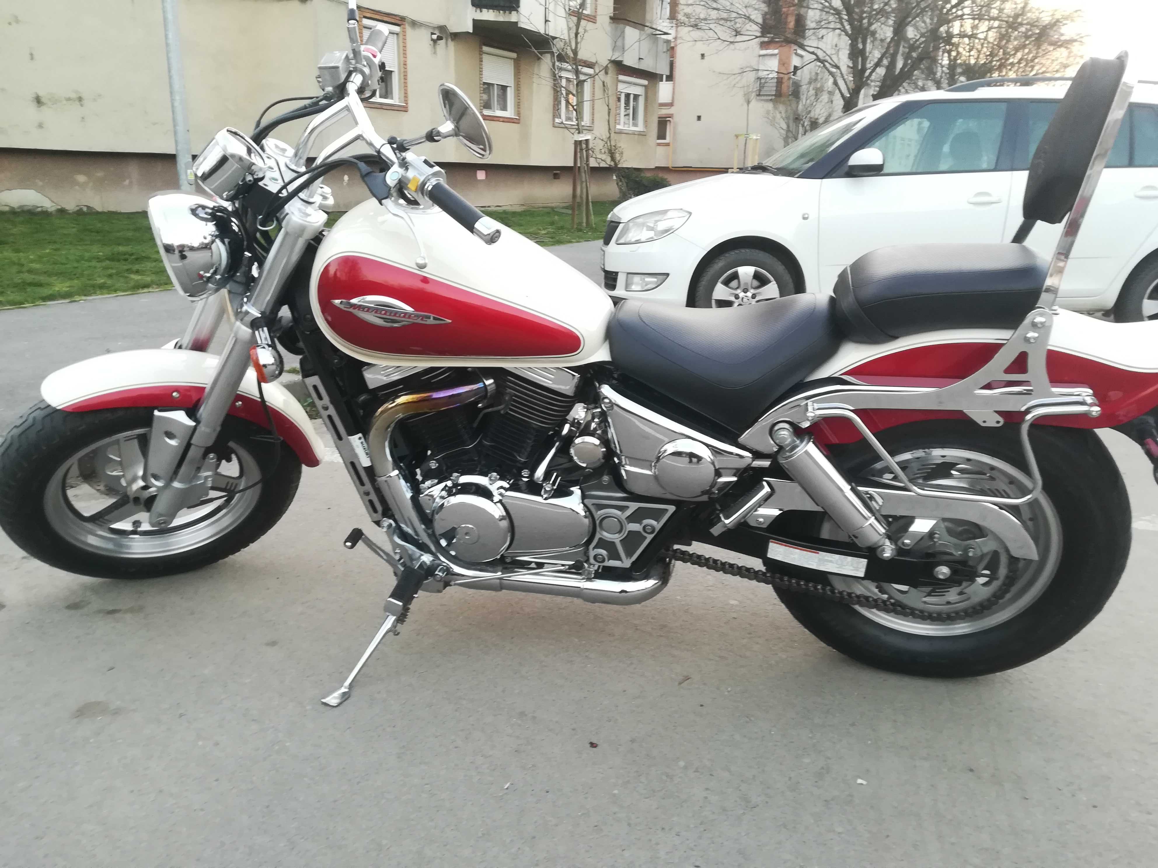 Vând moto Suzuki Marauder 805 cmc stare impecabila, 24950 km