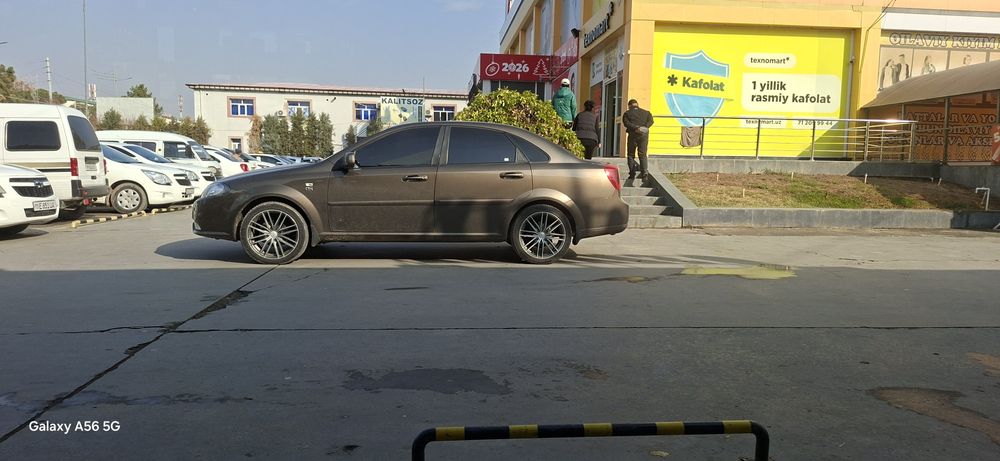 Diska Balon Sotiladi 215/45R17