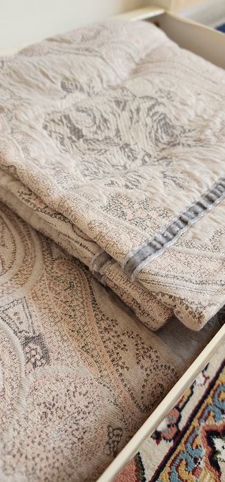 Покрывало двуспальное, джаккард, новое.